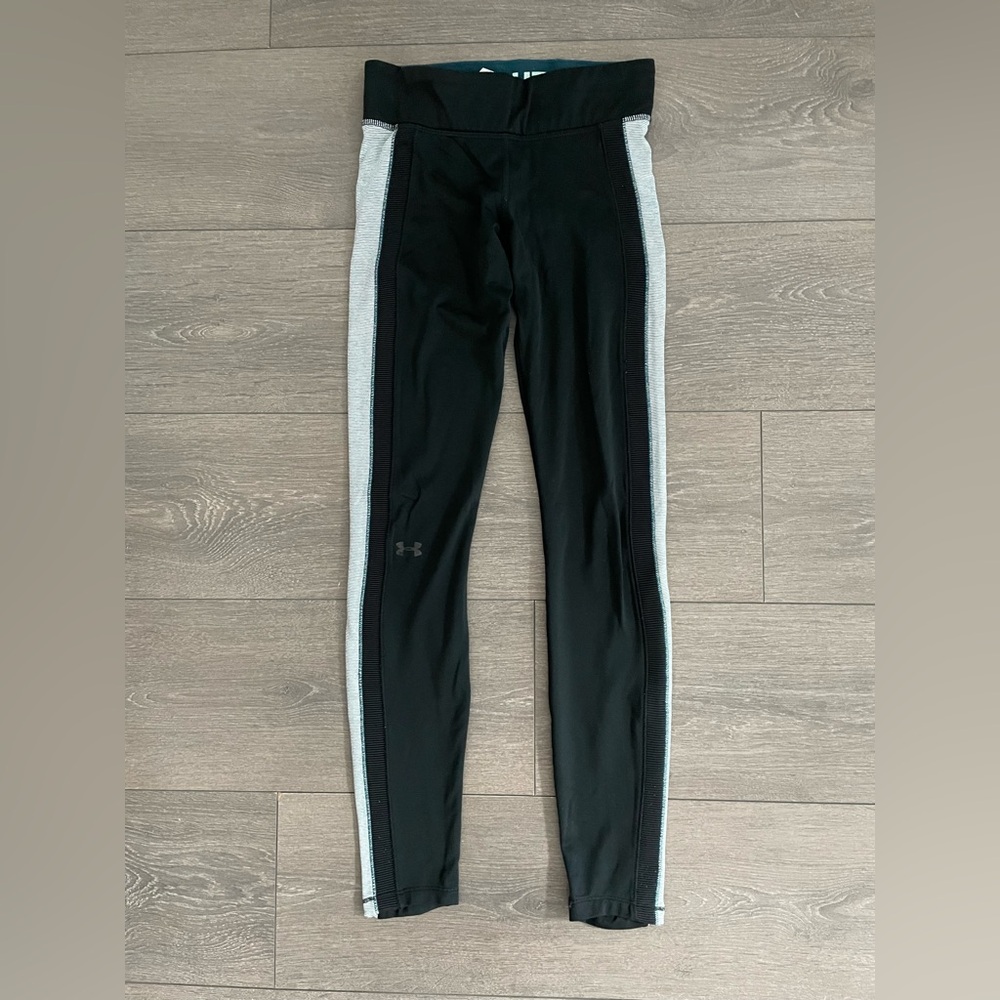 Under Armour Black leggings yoga pants fitness XS cold gear compression